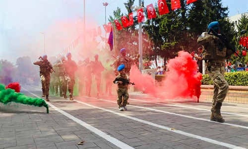 Sakarya’da İçimizi ısıtan, göğsümüzü kabartan bir görüntü geldi